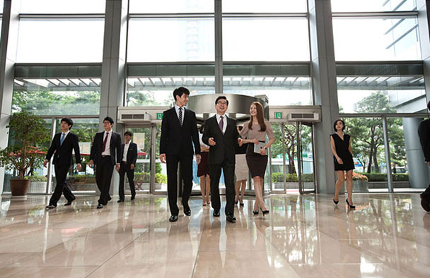 office01.jpg